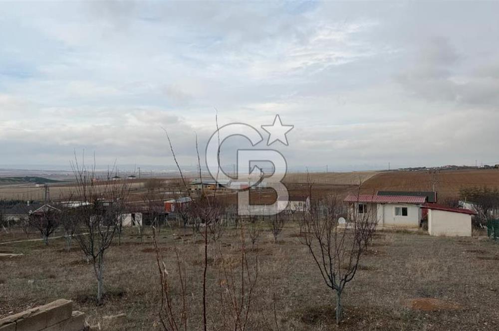 GÖLBAŞI YAĞLIPINAR DA 750 m² GÖL MANZARALI İMARLI ARSA