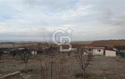 GÖLBAŞI YAĞLIPINAR DA 750 m² GÖL MANZARALI İMARLI ARSA