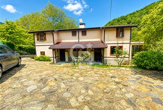 KIŞIN ŞÖMİNE YAZIN VERANDA KEYFİ: ÖZEL KONUMLU 3+1 VİLLA - 2 - 354119