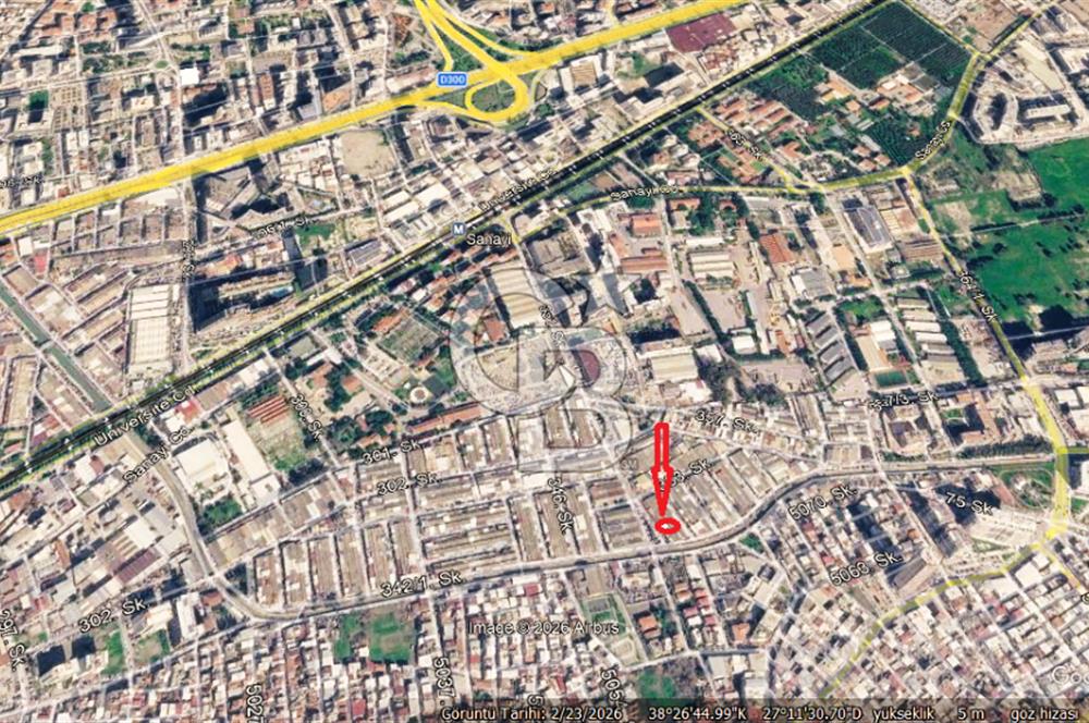 BORNOVA 2.Cİ SANAYİ'DE SATILIK DÜKKAN....