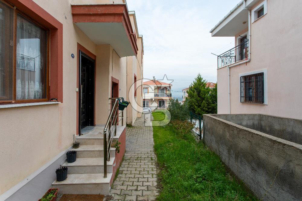 Foça Bağarası Kazım Dirik Mah. Kiralık 2+1 Dubleks