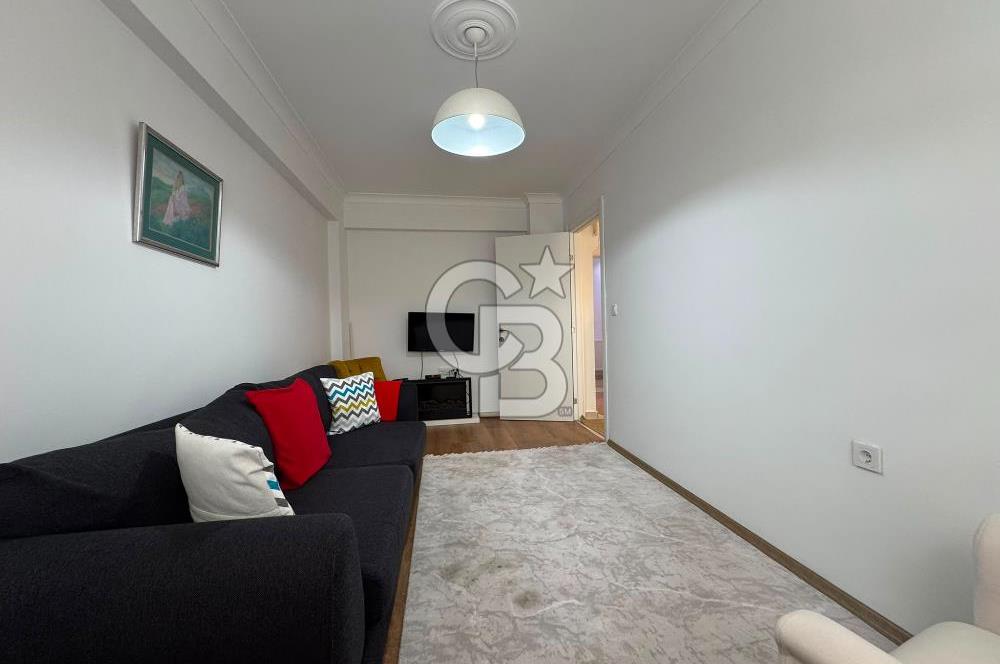 ÇİĞLİ YENİMAHALLE KATTA TEK DAİRE, TAMAMEN YENİLENMİŞ SATILIK 3+1