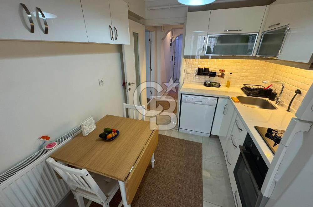 ÇİĞLİ YENİMAHALLE KATTA TEK DAİRE, TAMAMEN YENİLENMİŞ SATILIK 3+1