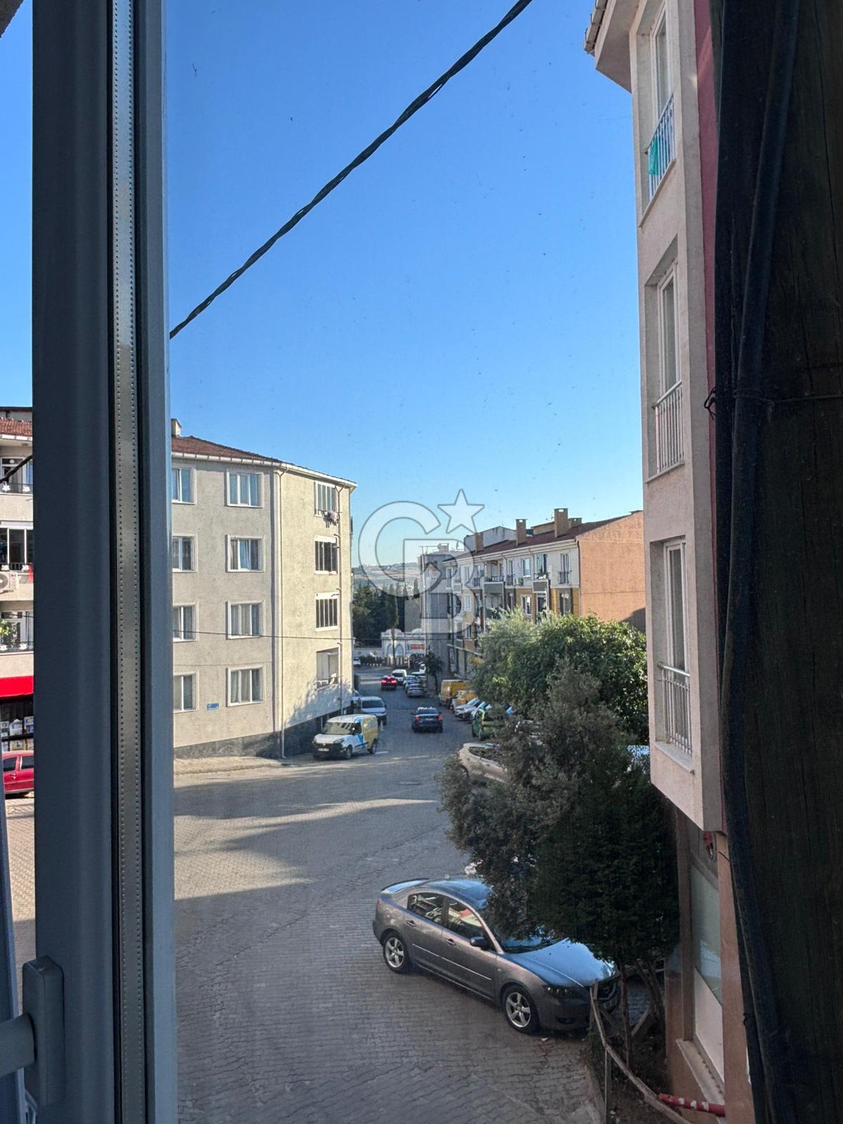 Çınarlı Mahallesinde Konforlu Yaşam Fırsatı 3+1 Satılık Daire