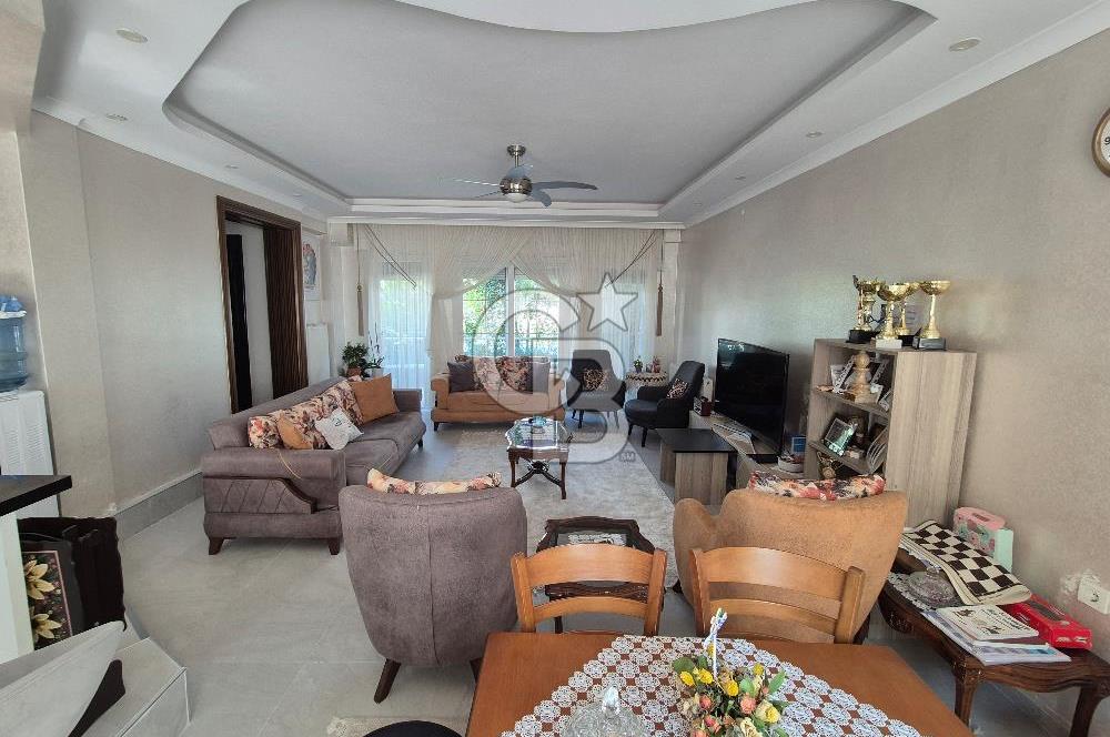 LALEZAR VİLLALARINDA PRESTİJLİ SATILIK TRİPLEKS