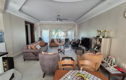 LALEZAR VİLLALARINDA PRESTİJLİ SATILIK TRİPLEKS