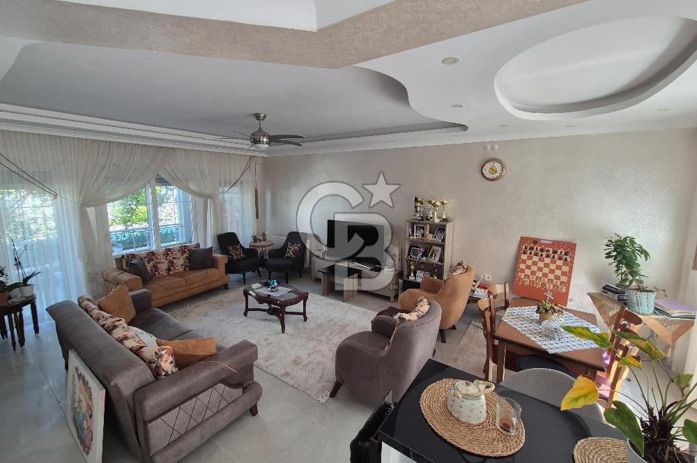 LALEZAR VİLLALARINDA PRESTİJLİ SATILIK TRİPLEKS