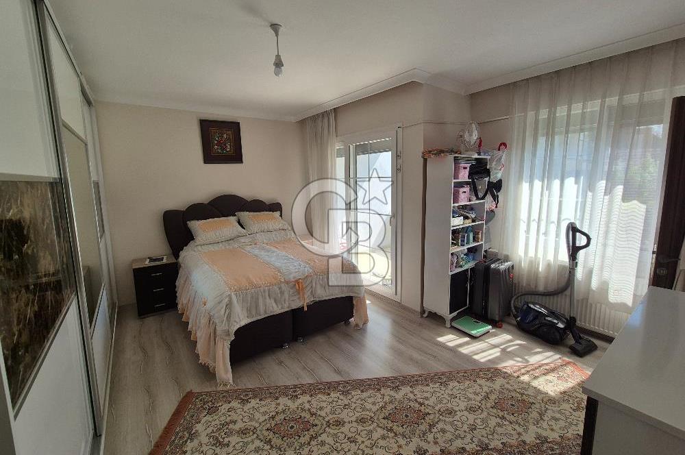 LALEZAR VİLLALARINDA PRESTİJLİ SATILIK TRİPLEKS