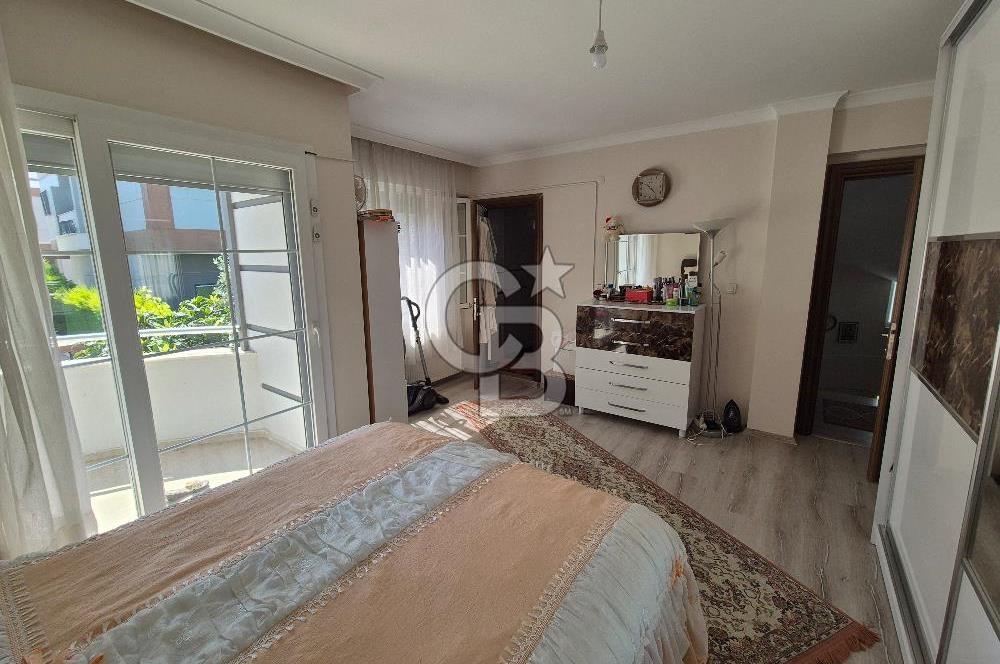 LALEZAR VİLLALARINDA PRESTİJLİ SATILIK TRİPLEKS
