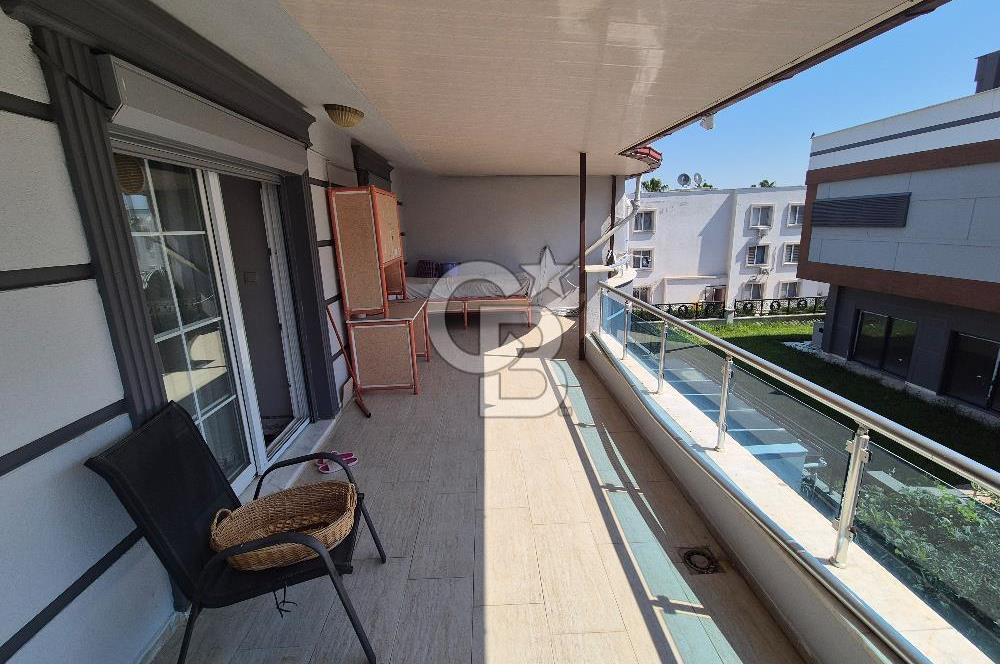 LALEZAR VİLLALARINDA PRESTİJLİ SATILIK TRİPLEKS