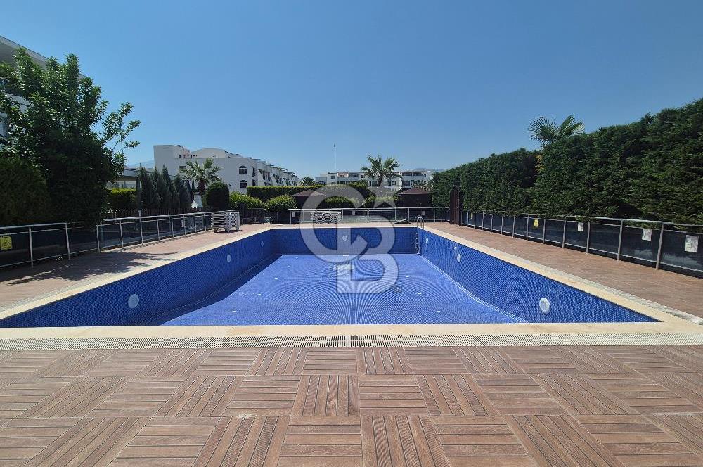 LALEZAR VİLLALARINDA PRESTİJLİ SATILIK TRİPLEKS