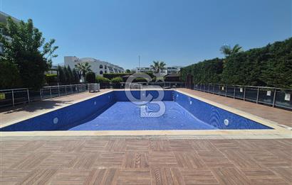 LALEZAR VİLLALARINDA PRESTİJLİ SATILIK TRİPLEKS