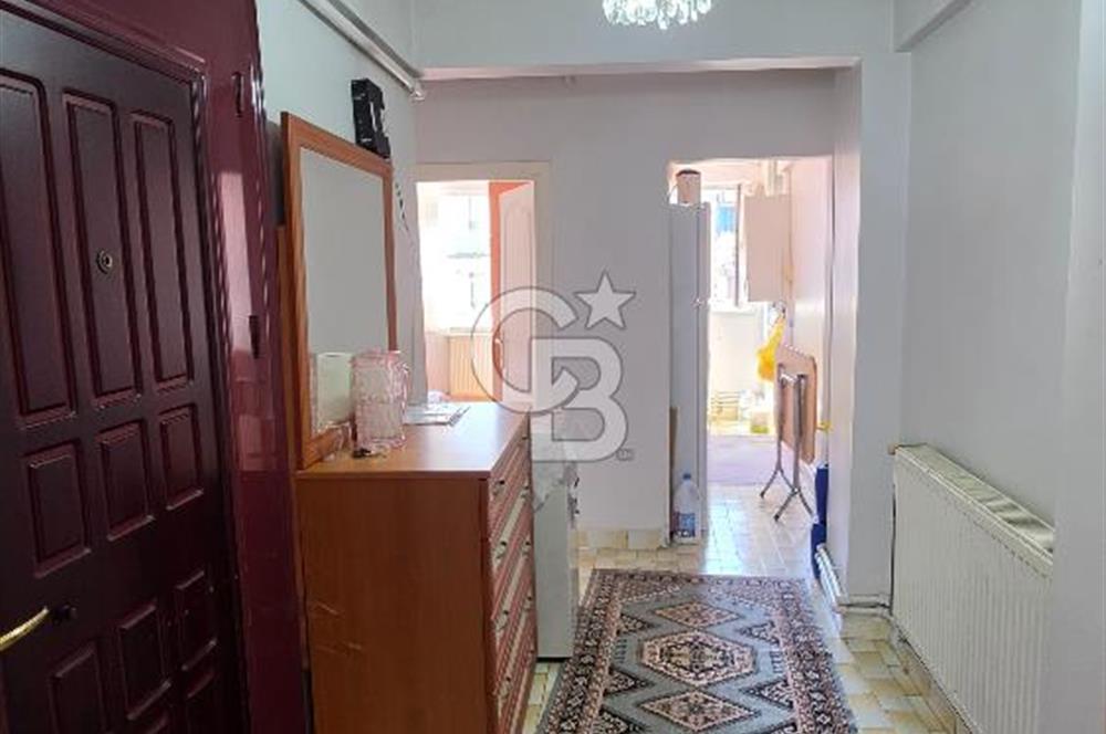Ortaköy de Eşyalı Sahile Yakın Yokuşsuz 1+1 Kiralık Daire