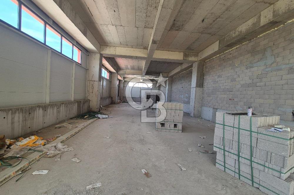 SARAY SANAYİ BÖLGESİNDE 5400.m² KAPALI ALANI BULUNAN SATILIK FABRİKA BİNASI