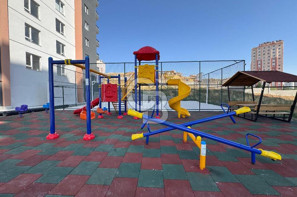 Yeni Yapılmış Güvenlikle Site İçerisinde Güney Cephe 2+1