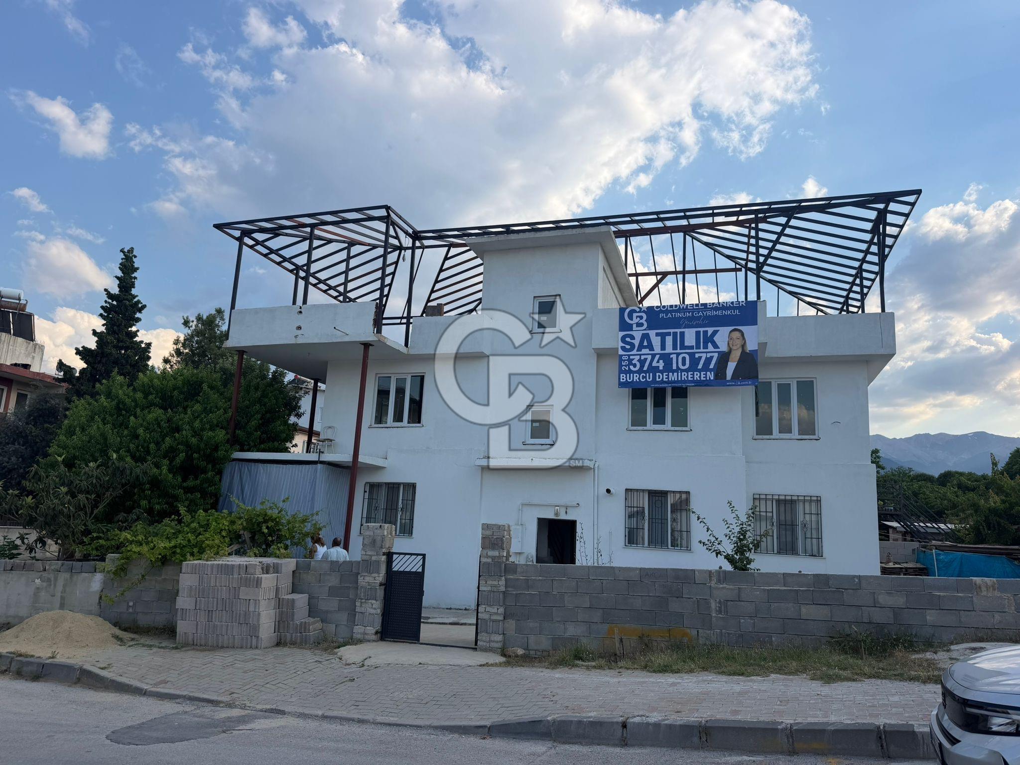 Denizli Gümüşçay da Komple Satılık 2 Katlı Bina
