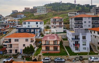 Foça Bağarası Kazım Dirik Mah. Kiralık 2+1 Dubleks