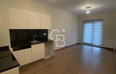 SANCAKTEPE NEF 19 SİTESİNDE SATILIK BALKONLU 1+1 LÜKS DAİRE