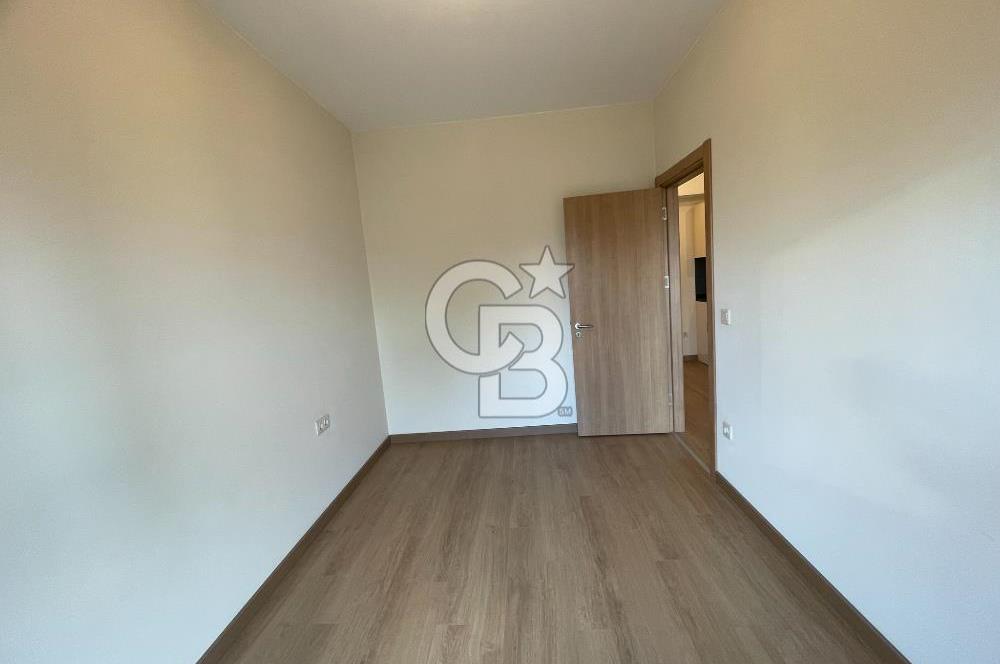 SANCAKTEPE NEF 19 SİTESİNDE SATILIK BALKONLU 1+1 LÜKS DAİRE