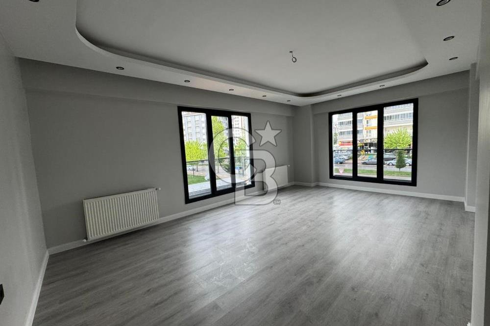 COLDWELL BANKER'den F.KAYAHAN ANA CADDE ÜZERİ SATILIK LÜKS DAİRE
