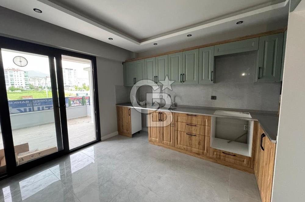 COLDWELL BANKER'den F.KAYAHAN ANA CADDE ÜZERİ SATILIK LÜKS DAİRE