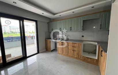 COLDWELL BANKER'den F.KAYAHAN ANA CADDE ÜZERİ SATILIK LÜKS DAİRE
