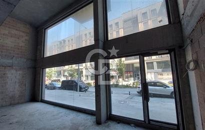 SİNPAŞ FİNANS ŞEHİR PARK ETABINDA GENİŞ CEPHELİ KİRALIK DÜKKAN