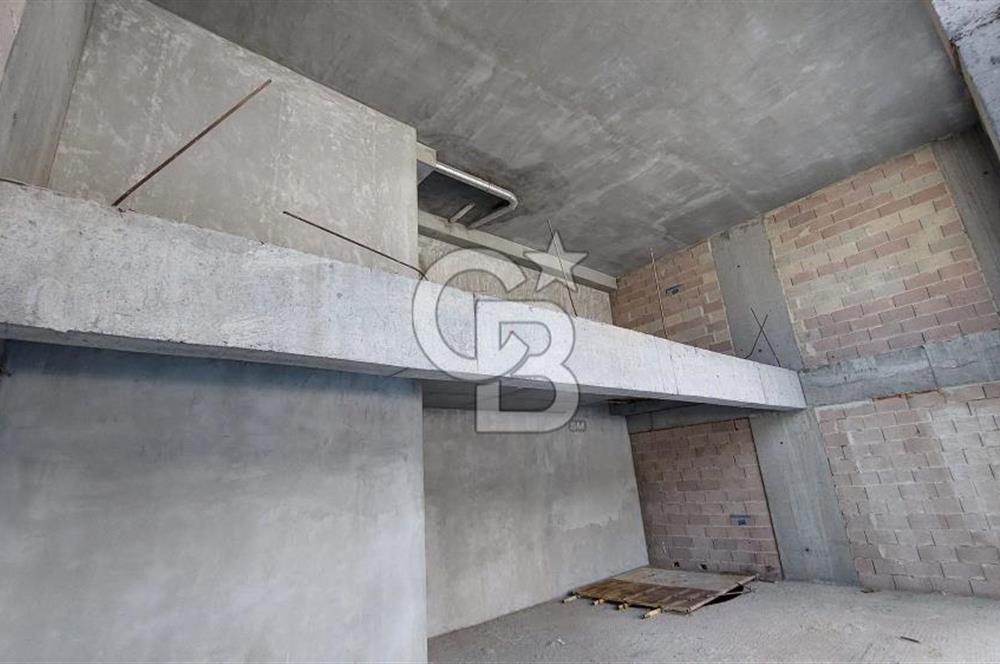 SİNPAŞ FİNANS ŞEHİR PARK ETABINDA GENİŞ CEPHELİ KİRALIK DÜKKAN