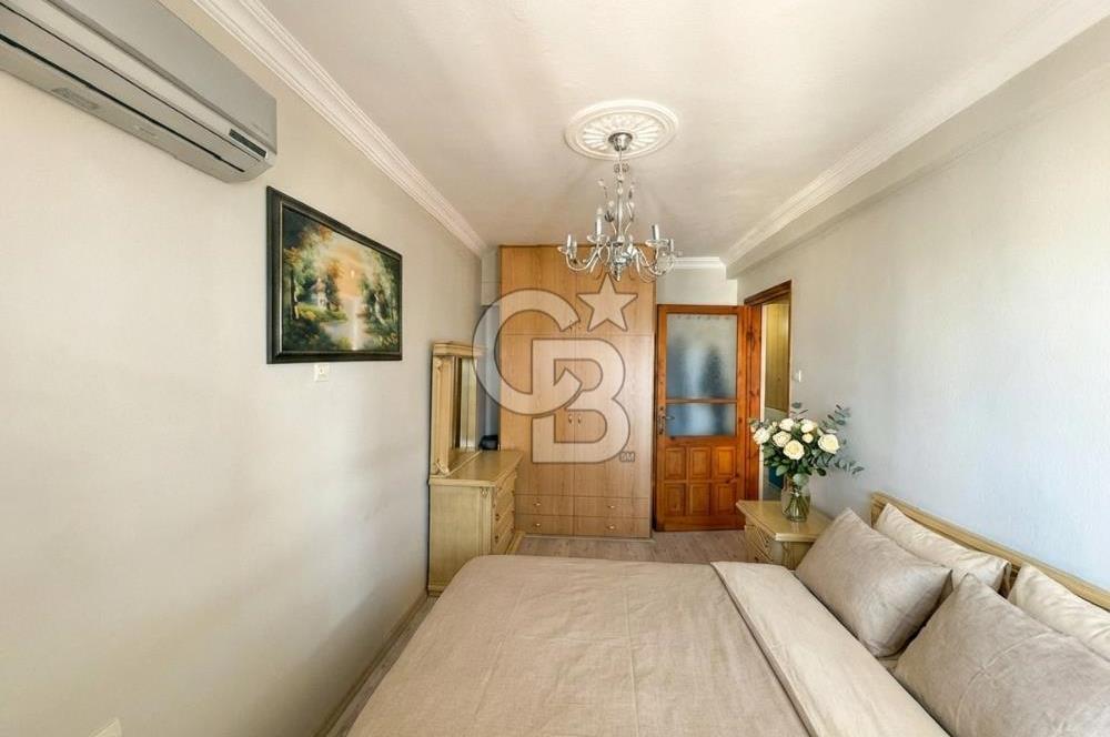 Foça Cumhuriyet Mah. Satılık Deniz Manzaralı 3+1 Villa