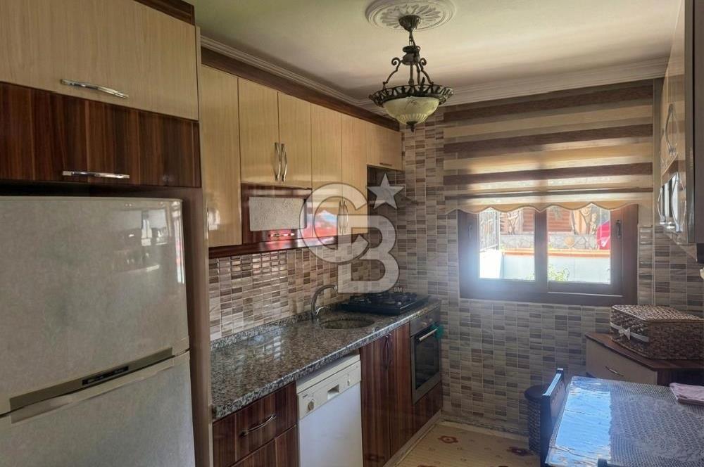 Foça Cumhuriyet Mah. Satılık Deniz Manzaralı 3+1 Villa