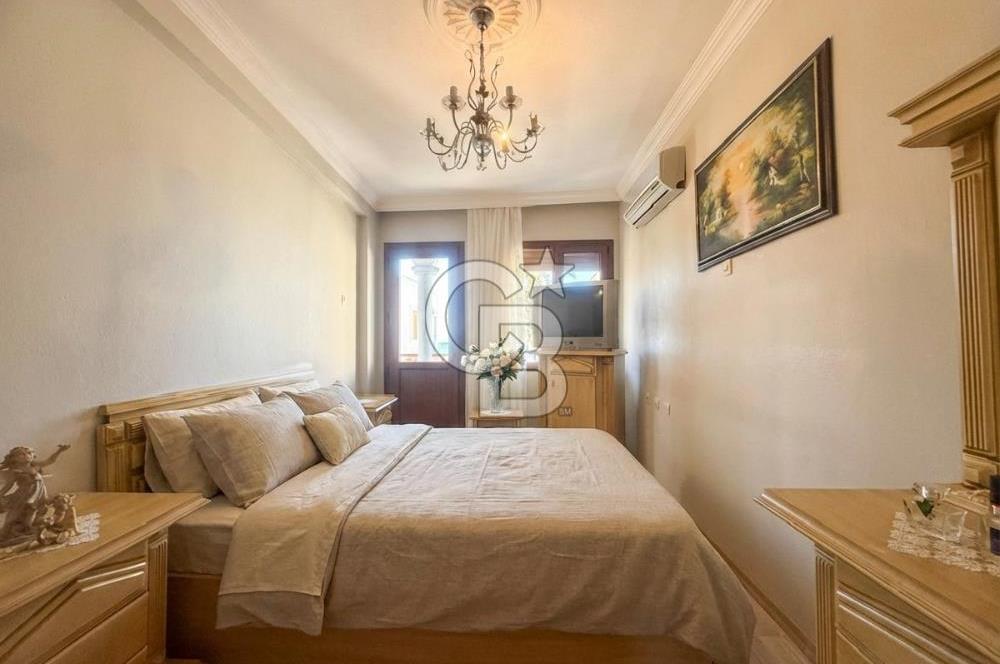 Foça Cumhuriyet Mah. Satılık Deniz Manzaralı 3+1 Villa