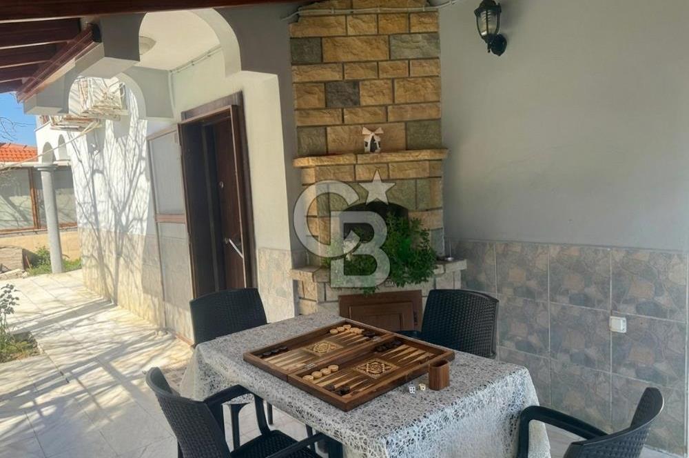 Foça Cumhuriyet Mah. Satılık Deniz Manzaralı 3+1 Villa