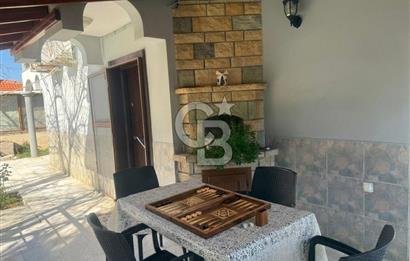 Foça Cumhuriyet Mah. Satılık Deniz Manzaralı 3+1 Villa