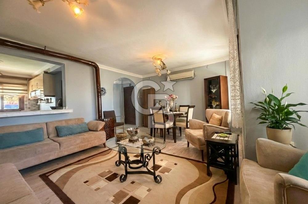 Foça Cumhuriyet Mah. Satılık Deniz Manzaralı 3+1 Villa