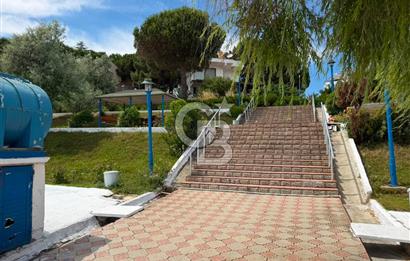 Tekirdağ Yenice I Özel Plajlı Sitede Satılık 4+1 Tripleks VillA