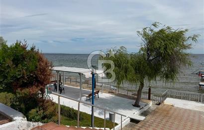 Tekirdağ Yenice I Özel Plajlı Sitede Satılık 4+1 Tripleks VillA