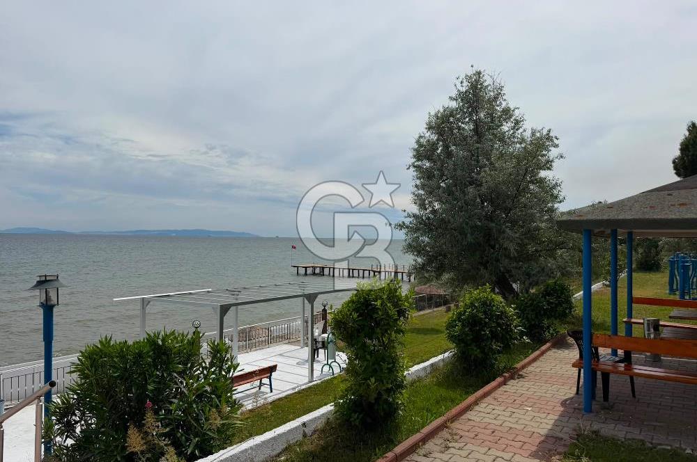 Tekirdağ Yenice I Özel Plajlı Sitede Satılık 4+1 Tripleks VillA