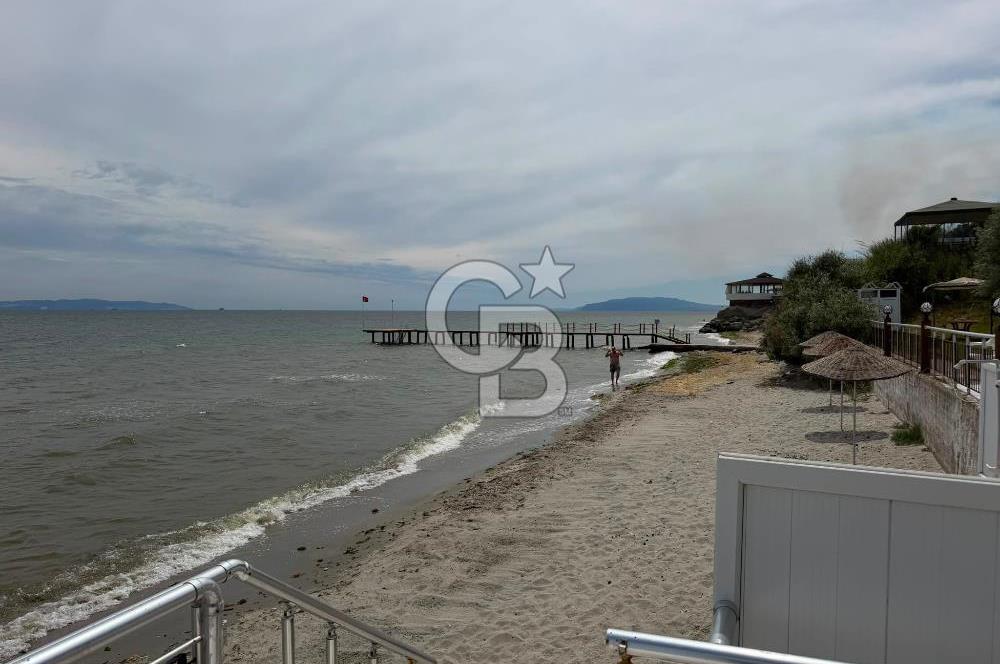 Tekirdağ Yenice I Özel Plajlı Sitede Satılık 4+1 Tripleks VillA