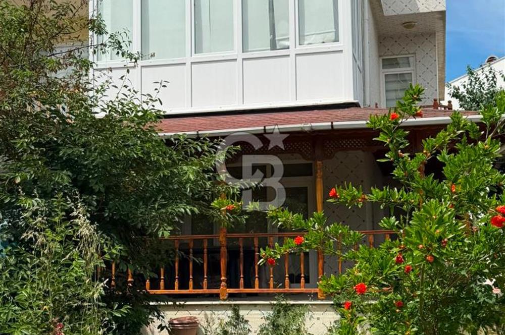 Tekirdağ Yenice I Özel Plajlı Sitede Satılık 4+1 Tripleks VillA