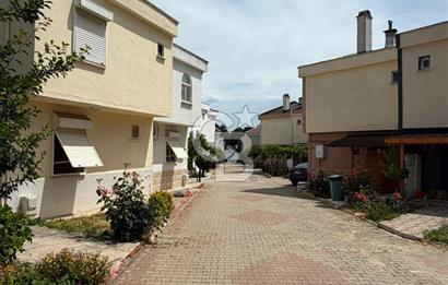 Tekirdağ Yenice I Özel Plajlı Sitede Satılık 4+1 Tripleks VillA