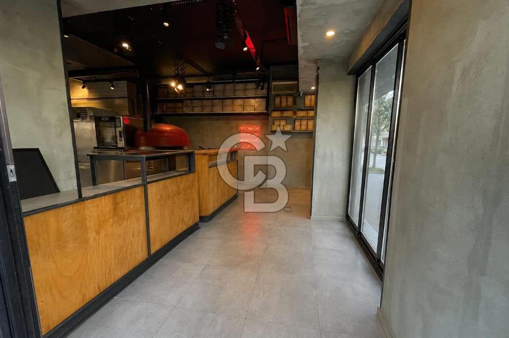 Bostanlıda İşlek Konumda Hazır Devren Kiralık Dükkan