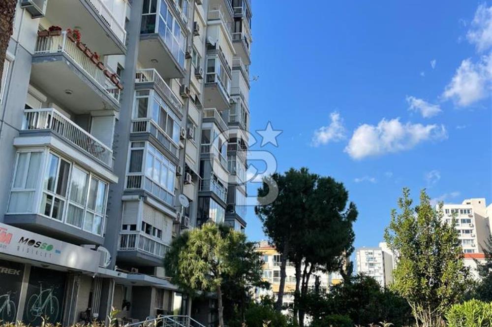 Bostanlıda İşlek Konumda Hazır Devren Kiralık Dükkan