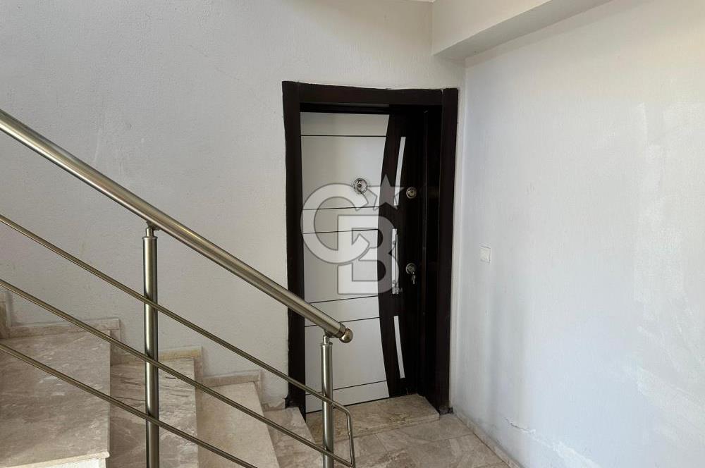 Foça Bağarası Hacıveli Mah. Kiralık 2+1 Bahçe Katı Daire