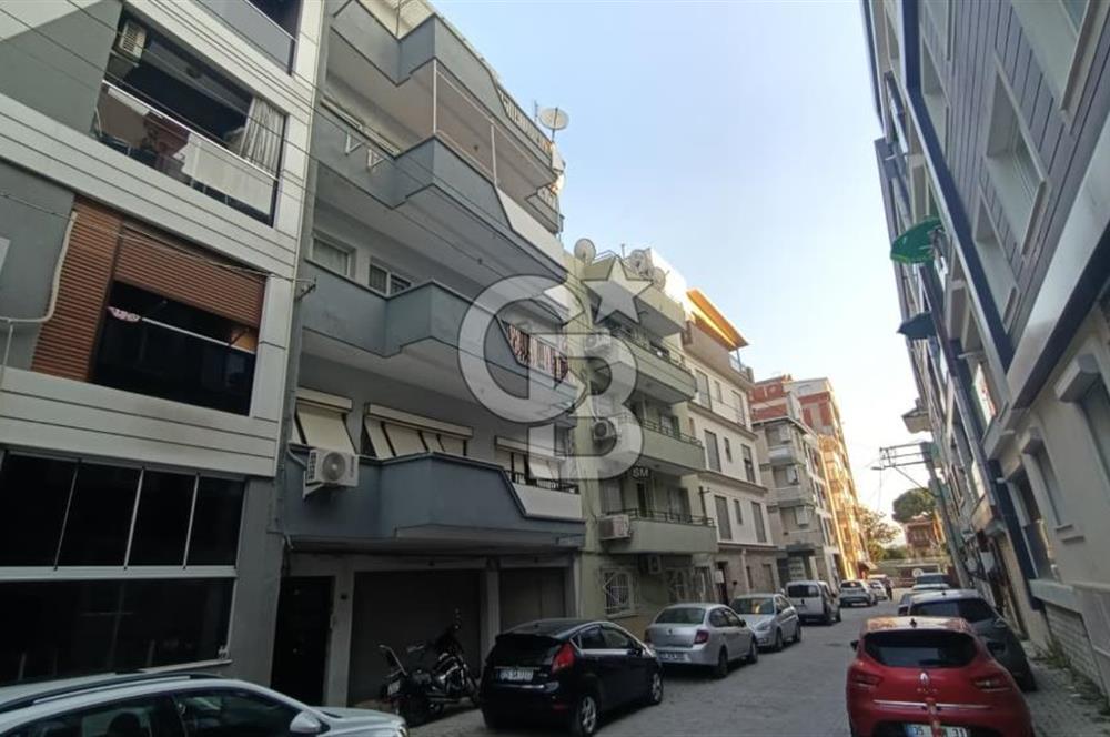 Bayraklı Fuat Edip Baksi Mahallesinde Satılık 3+1 Daire
