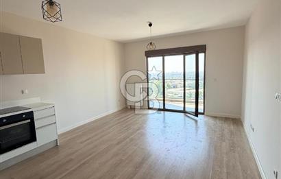 Deniz manzaralı Sur Yapı nın En büyük 1+1 lerinden Satılık 