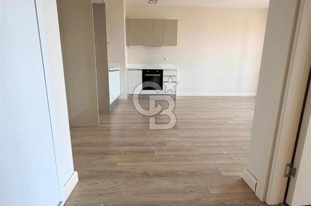 Deniz manzaralı Sur Yapı nın En büyük 1+1 lerinden Satılık 