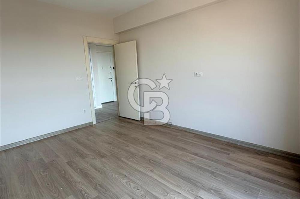 Deniz manzaralı Sur Yapı nın En büyük 1+1 lerinden Satılık 