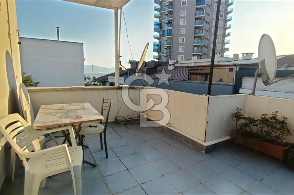 Bayraklı Fuat Edip Baksi Mahallesinde Satılık 3+1 Daire