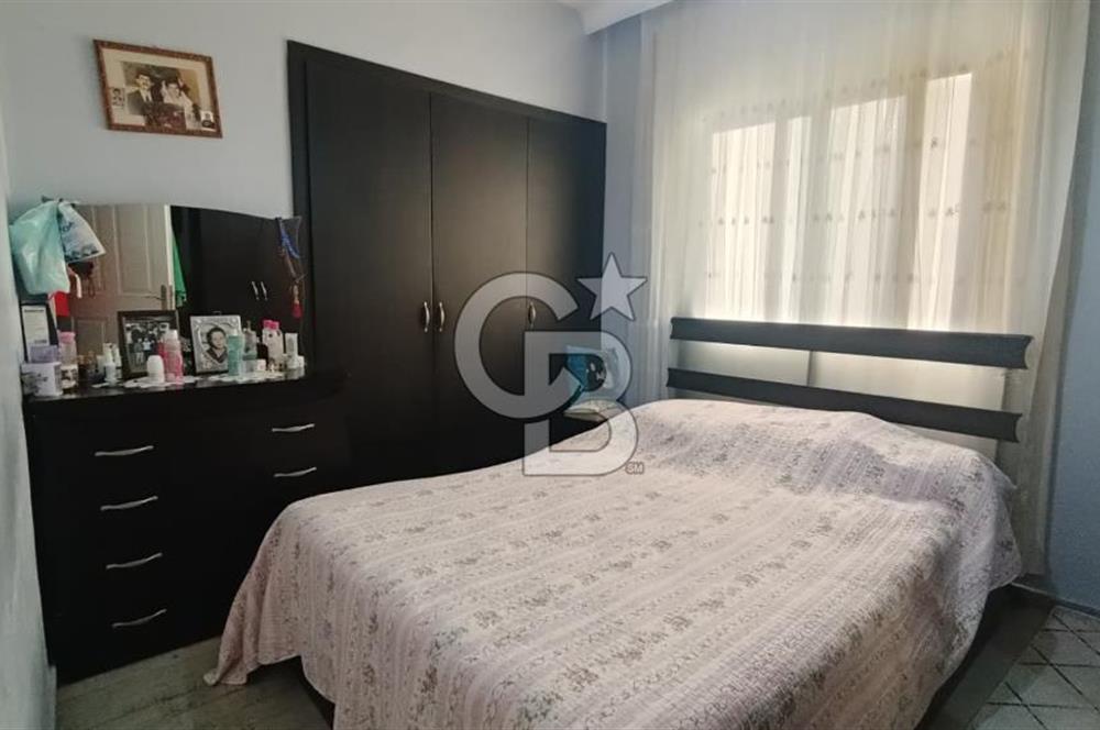 Bayraklı Fuat Edip Baksi Mahallesinde Satılık 3+1 Daire