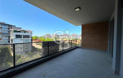 KONFOR BALAT SİTESİNDE SATILIK 4+1 FERAH VE GENİŞ DAİRE